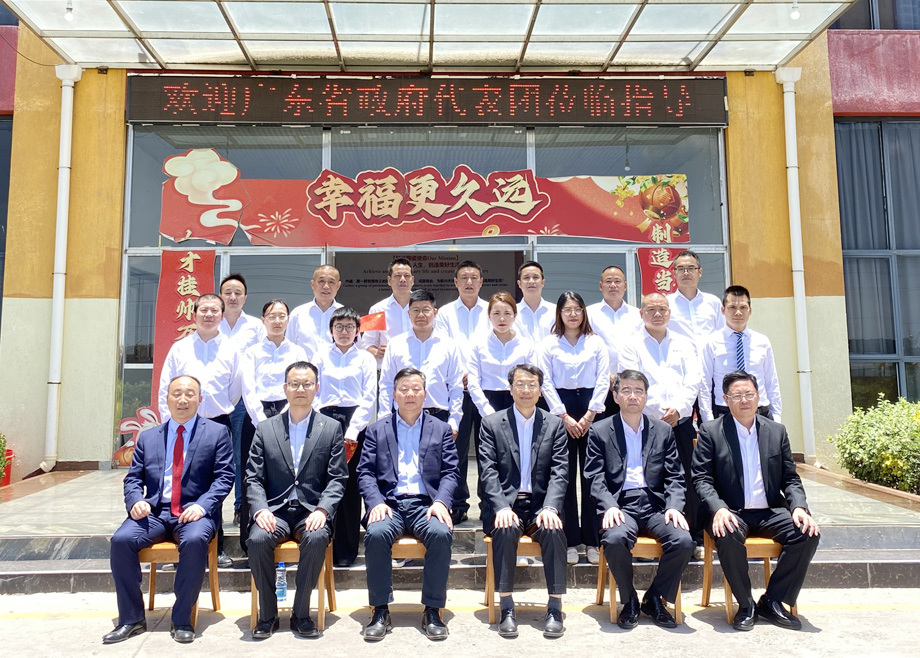 廣東省委常委、常務(wù)副省長(zhǎng)張虎率團(tuán)考察科達(dá)（肯尼亞）陶瓷